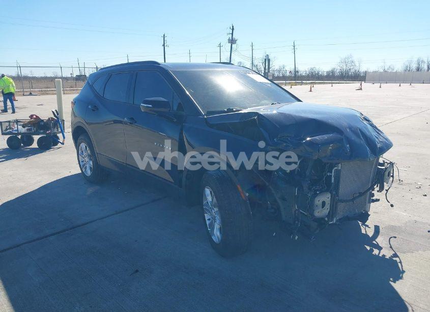 2020 Chevrolet Blazer FWD 1LT (VIN 3GNKBBRA6LS542895) main photo