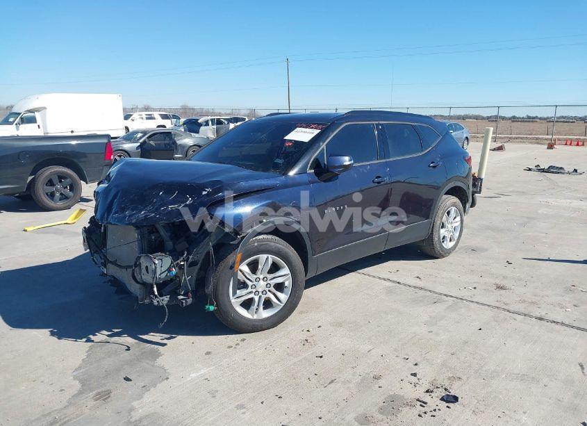 Photo 2 of 2020 Chevrolet Blazer FWD 1LT (VIN 3GNKBBRA6LS542895)