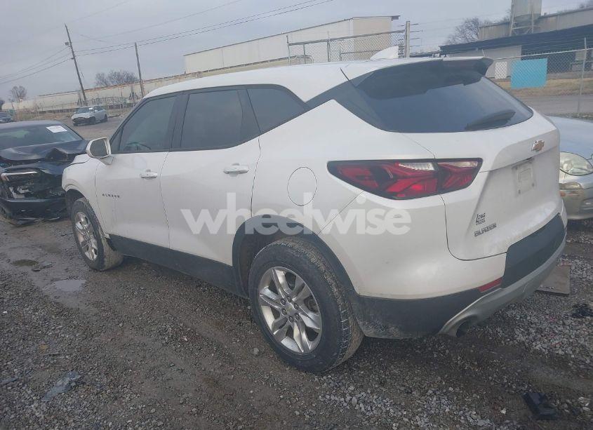 Photo 3 of 2020 Chevrolet Blazer FWD 1LT (VIN 3GNKBBRA6LS557820)