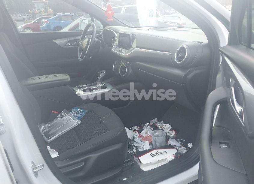 Photo 5 of 2020 Chevrolet Blazer FWD 1LT (VIN 3GNKBBRA6LS557820)