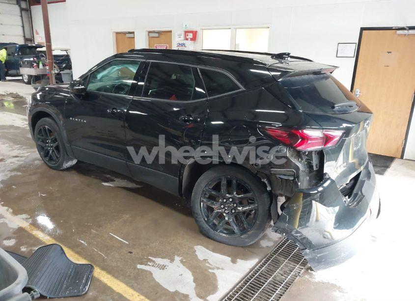 Photo 3 of 2020 Chevrolet Blazer FWD 1LT (VIN 3GNKBBRA6LS684129)