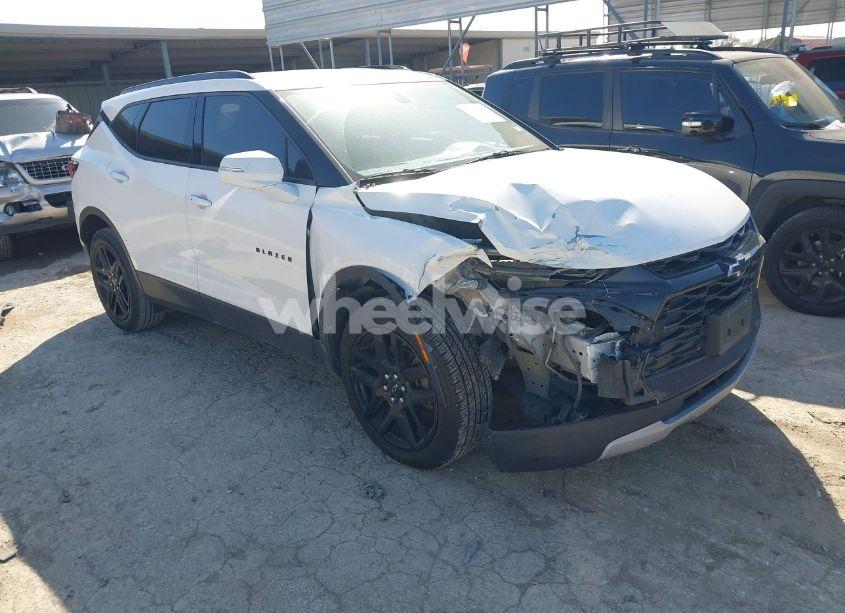 2020 Chevrolet Blazer FWD 1LT (VIN 3GNKBBRA7LS705053) main photo