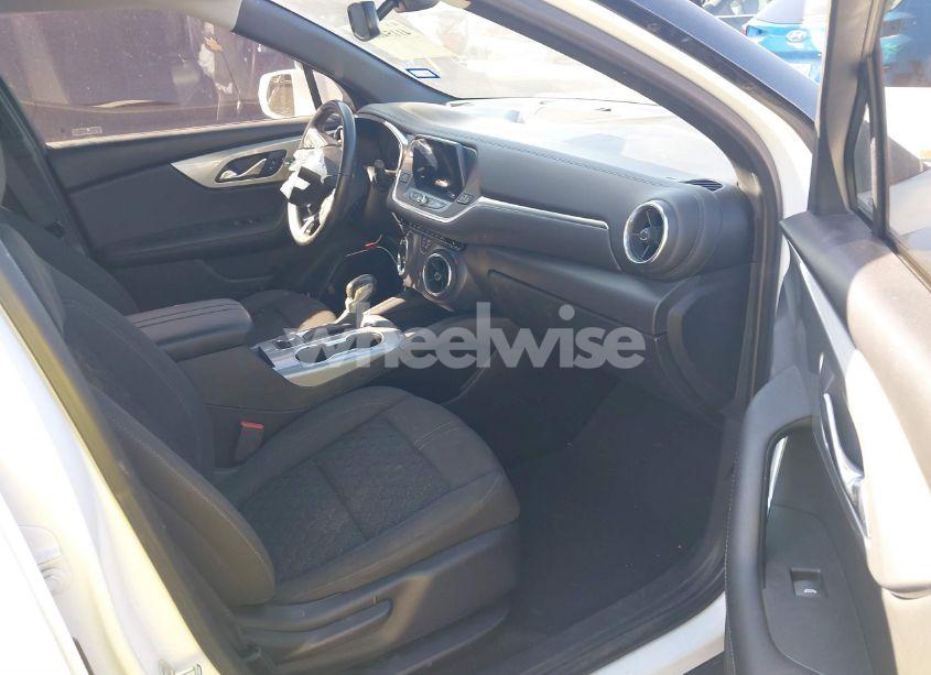 Photo 5 of 2020 Chevrolet Blazer FWD 1LT (VIN 3GNKBBRA7LS705053)