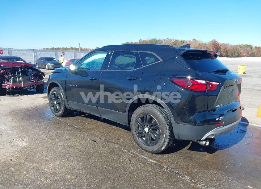 Photo 3 of 2021 Chevrolet Blazer FWD 1LT (VIN 3GNKBBRA7MS503332)