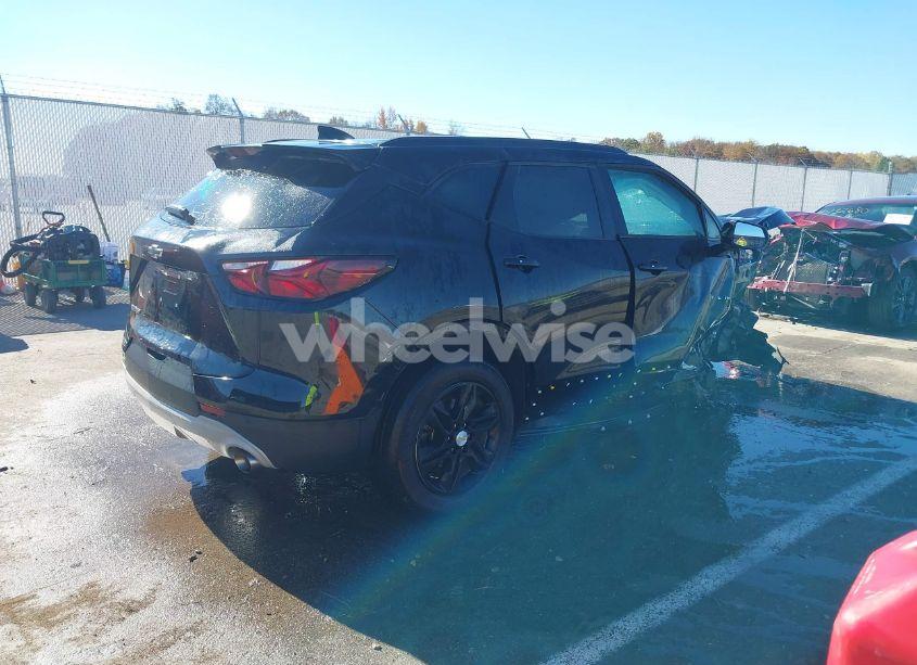 Photo 4 of 2021 Chevrolet Blazer FWD 1LT (VIN 3GNKBBRA7MS503332)