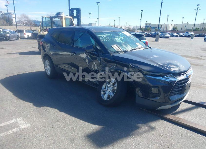 2021 Chevrolet Blazer FWD 1LT (VIN 3GNKBBRA7MS572277) main photo