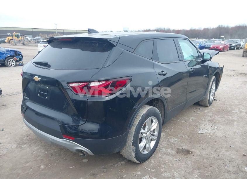 Photo 4 of 2021 Chevrolet Blazer FWD 1LT (VIN 3GNKBBRA7MS585269)