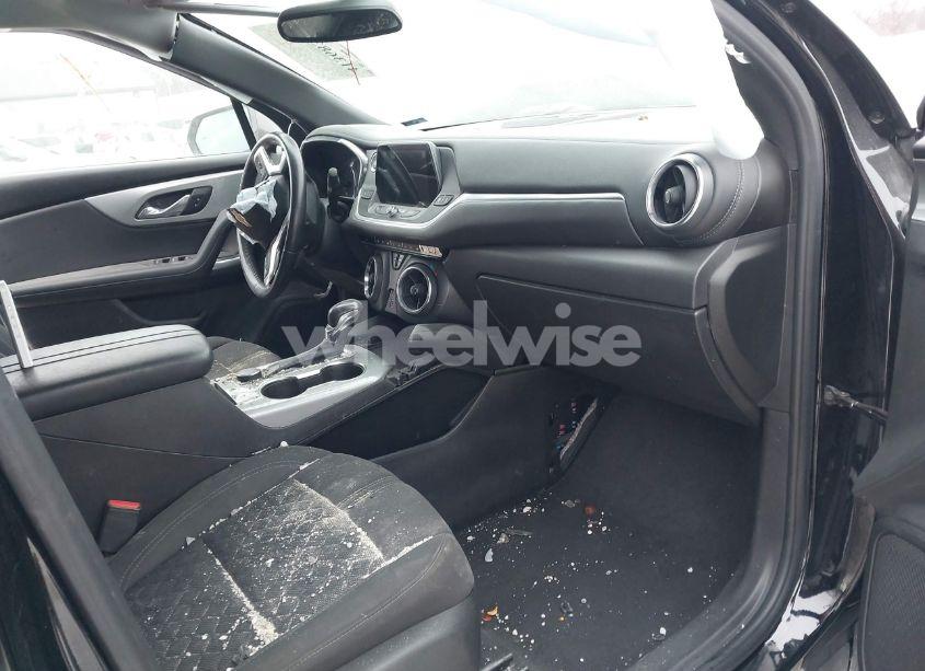 Photo 5 of 2020 Chevrolet Blazer FWD 1LT (VIN 3GNKBBRA8LS531882)