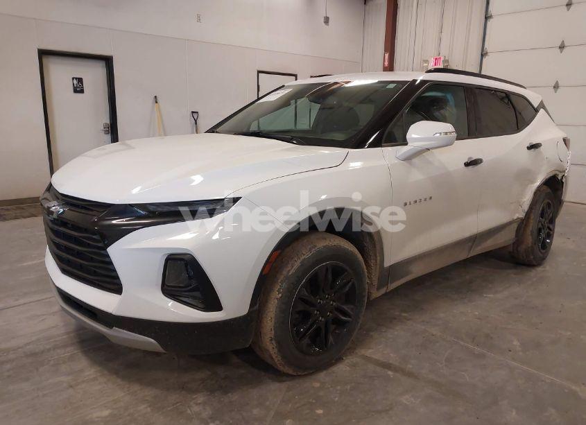 Photo 2 of 2020 Chevrolet Blazer FWD 1LT (VIN 3GNKBBRA8LS667591)