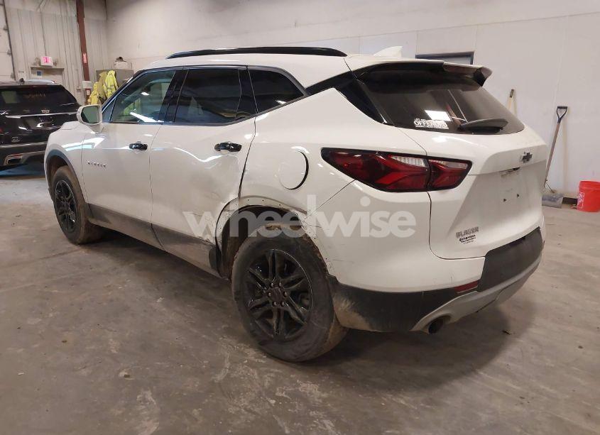 Photo 3 of 2020 Chevrolet Blazer FWD 1LT (VIN 3GNKBBRA8LS667591)