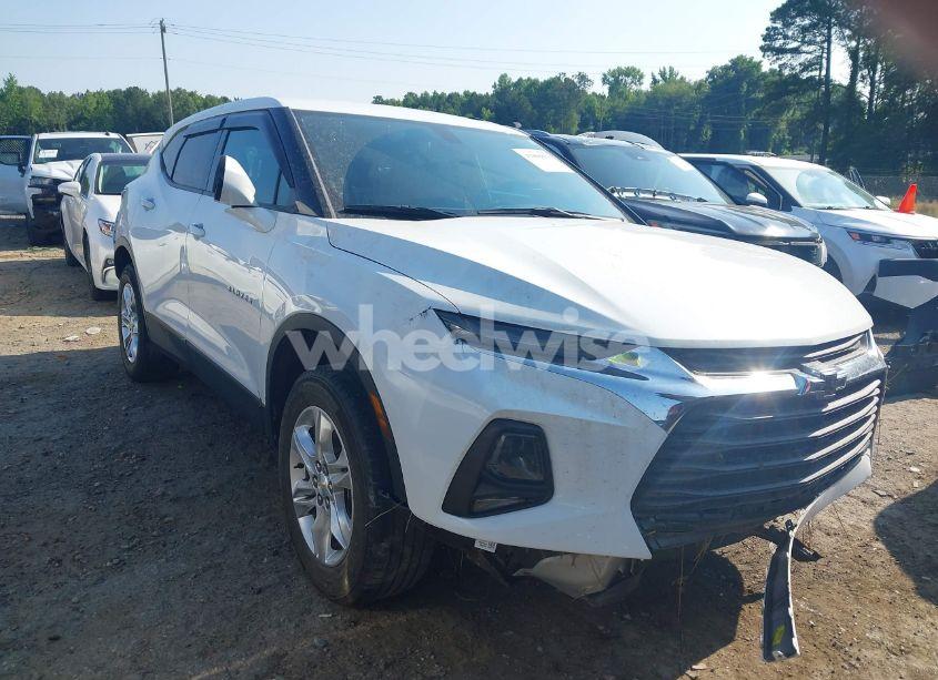 2021 Chevrolet Blazer FWD 1LT (VIN 3GNKBBRA8MS566407) main photo