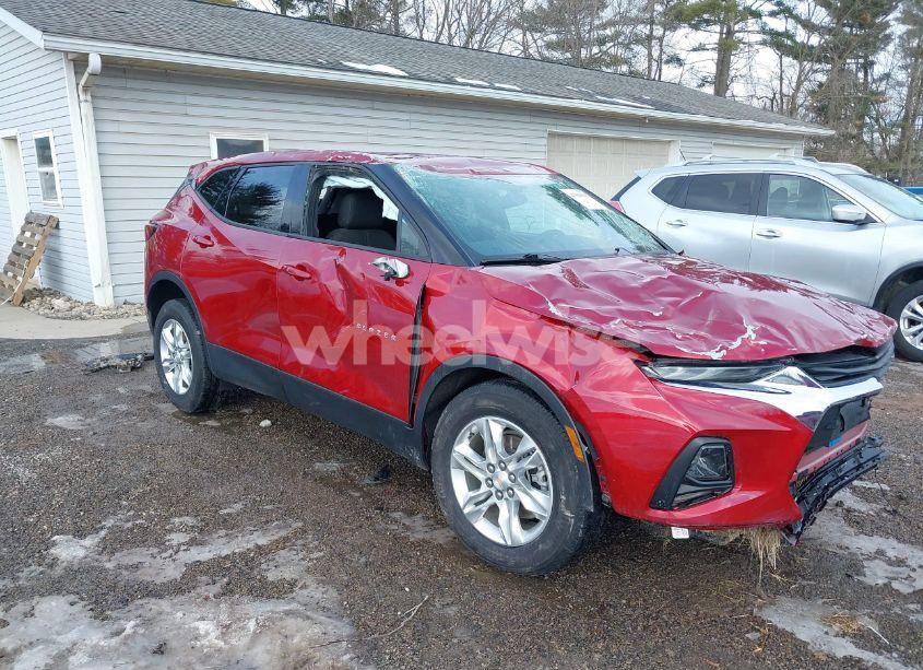 2021 Chevrolet Blazer FWD 1LT (VIN 3GNKBBRA8MS574958) main photo