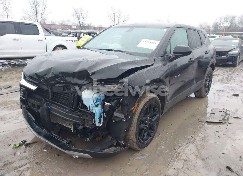 Photo 2 of 2021 Chevrolet Blazer FWD 1LT (VIN 3GNKBBRA8MS581070)