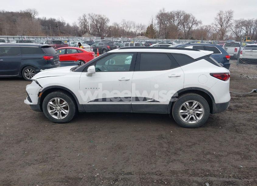 Photo 14 of 2019 Chevrolet Blazer (VIN 3GNKBBRA9KS683863)