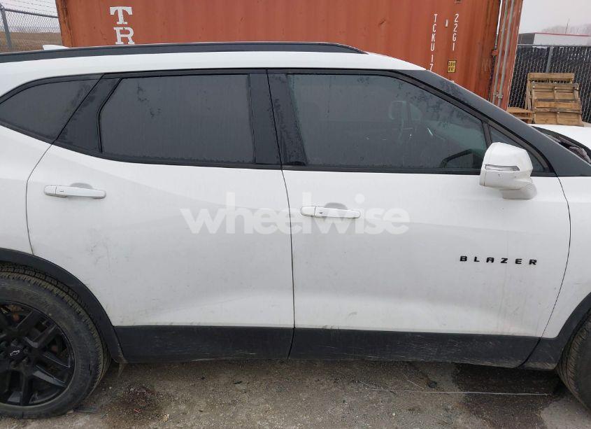 Photo 13 of 2019 Chevrolet Blazer (VIN 3GNKBBRAXKS656090)