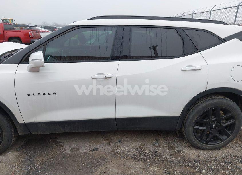 Photo 14 of 2019 Chevrolet Blazer (VIN 3GNKBBRAXKS656090)