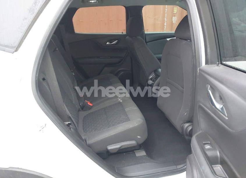 Photo 8 of 2019 Chevrolet Blazer (VIN 3GNKBBRAXKS656090)