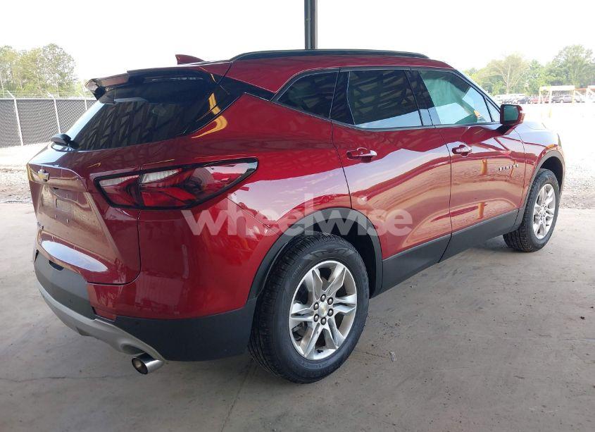 Photo 4 of 2019 Chevrolet Blazer (VIN 3GNKBBRAXKS693222)