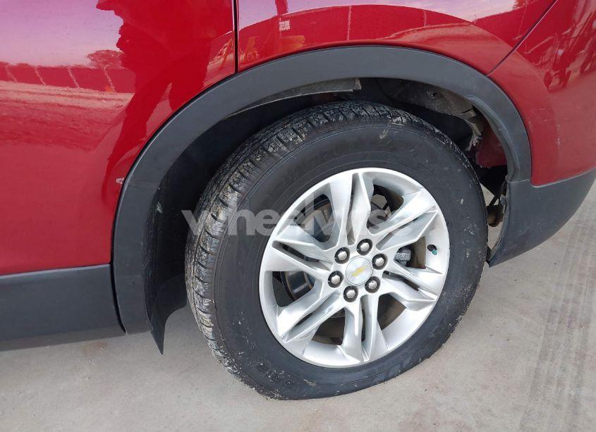 Photo 6 of 2019 Chevrolet Blazer (VIN 3GNKBBRAXKS693222)