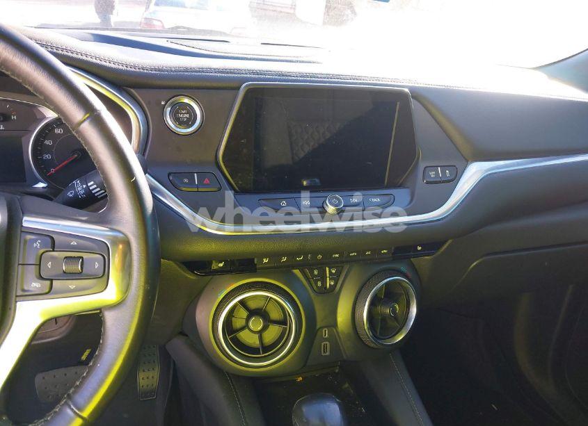Photo 21 of 2020 Chevrolet Blazer FWD 1LT (VIN 3GNKBBRAXLS549039)
