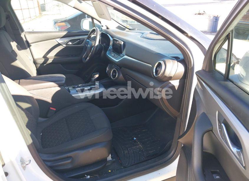 Photo 5 of 2020 Chevrolet Blazer FWD 1LT (VIN 3GNKBBRAXLS549039)