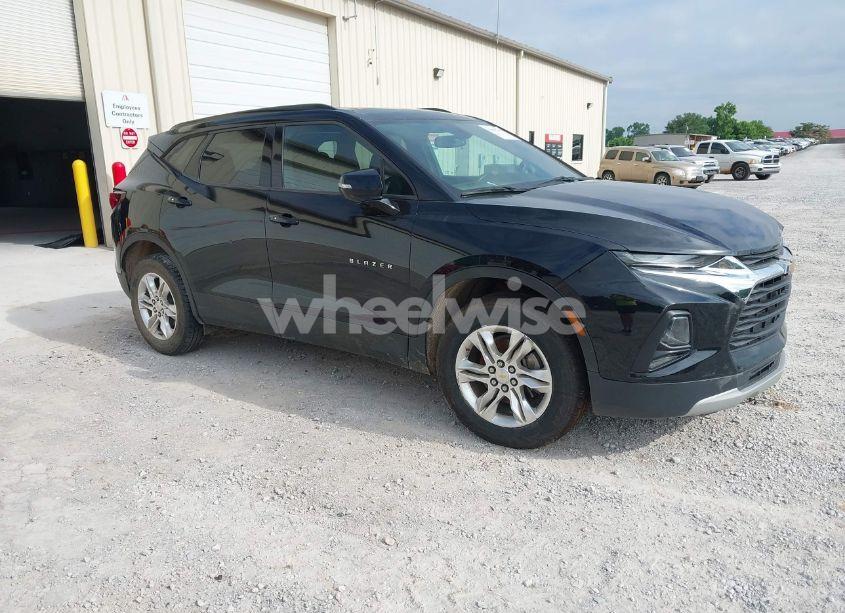 2020 Chevrolet Blazer FWD 1LT (VIN 3GNKBBRAXLS640134) main photo