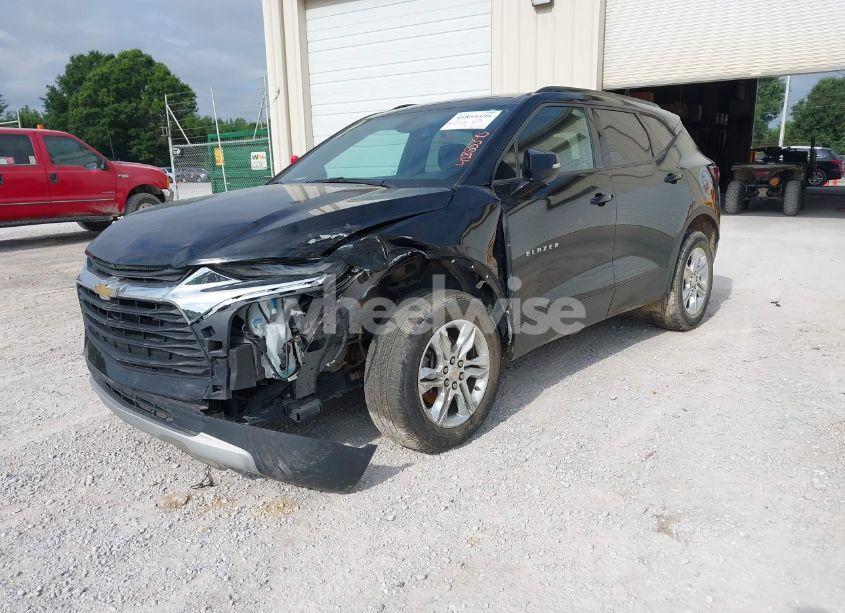 Photo 2 of 2020 Chevrolet Blazer FWD 1LT (VIN 3GNKBBRAXLS640134)
