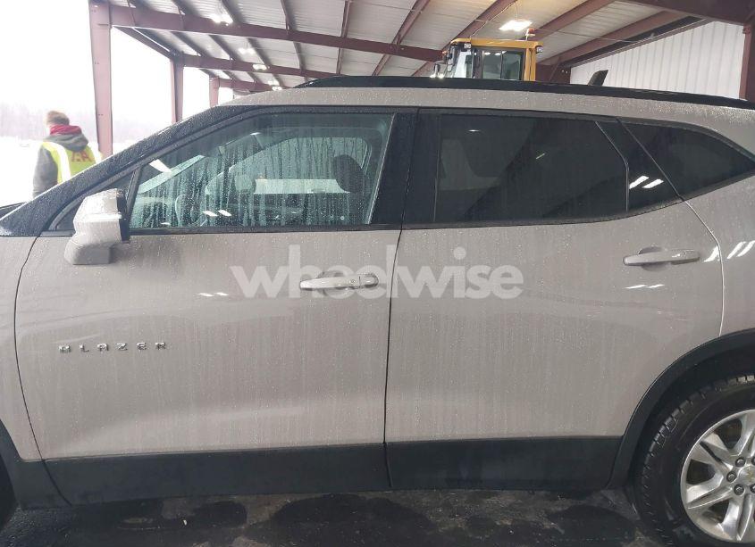 Photo 15 of 2021 Chevrolet Blazer FWD 2LT (VIN 3GNKBCR40MS504547)