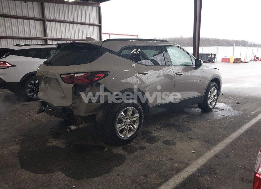 Photo 4 of 2021 Chevrolet Blazer FWD 2LT (VIN 3GNKBCR40MS504547)