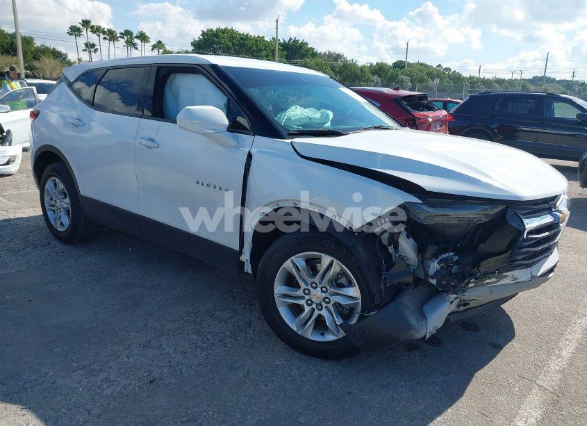 2022 Chevrolet Blazer FWD 2LT (VIN 3GNKBCR40NS144570) main photo