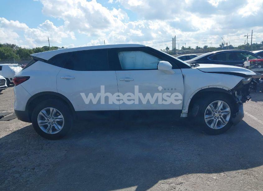 Photo 13 of 2022 Chevrolet Blazer FWD 2LT (VIN 3GNKBCR40NS144570)