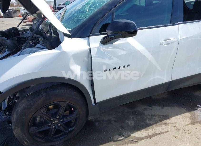 Photo 18 of 2023 Chevrolet Blazer FWD 2LT (VIN 3GNKBCR40PS101480)