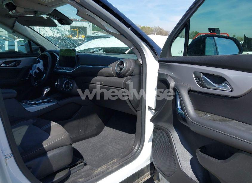 Photo 5 of 2023 Chevrolet Blazer FWD 2LT (VIN 3GNKBCR40PS101480)