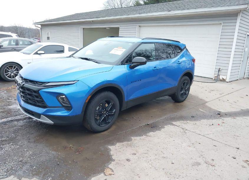 Photo 2 of 2024 Chevrolet Blazer FWD 2LT (VIN 3GNKBCR40RS217667)