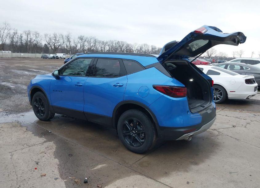 Photo 3 of 2024 Chevrolet Blazer FWD 2LT (VIN 3GNKBCR40RS217667)