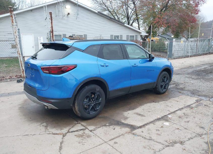 Photo 4 of 2024 Chevrolet Blazer FWD 2LT (VIN 3GNKBCR40RS217667)