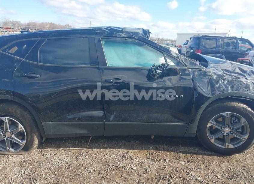 Photo 12 of 2024 Chevrolet Blazer FWD 2LT (VIN 3GNKBCR40RS280493)