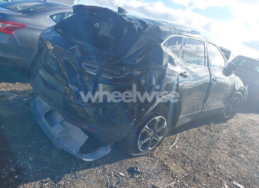 Photo 4 of 2024 Chevrolet Blazer FWD 2LT (VIN 3GNKBCR40RS280493)