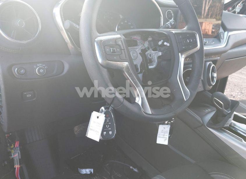 Photo 11 of 2024 Chevrolet Blazer FWD 2LT (VIN 3GNKBCR40RS281692)