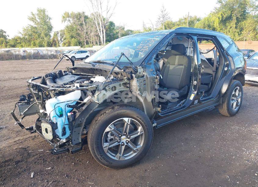 Photo 2 of 2024 Chevrolet Blazer FWD 2LT (VIN 3GNKBCR40RS281692)