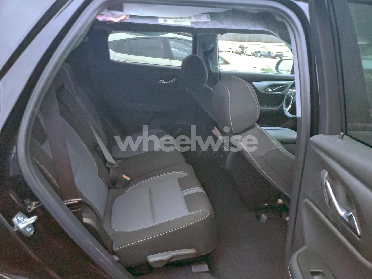 Photo 11 of 2025 CHEVROLET BLAZER 2LT (VIN 3GNKBCR40SS217271)
