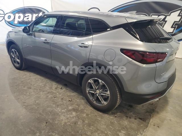 Photo 2 of 2025 CHEVROLET BLAZER 2LT (VIN 3GNKBCR40SS255132)