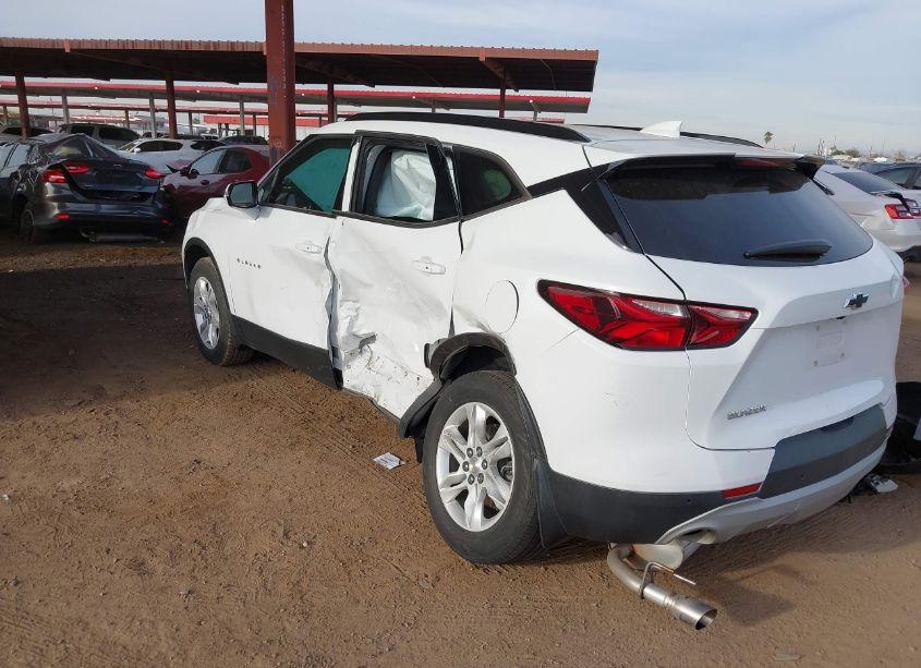 Photo 3 of 2021 Chevrolet Blazer FWD 2LT (VIN 3GNKBCR41MS567415)