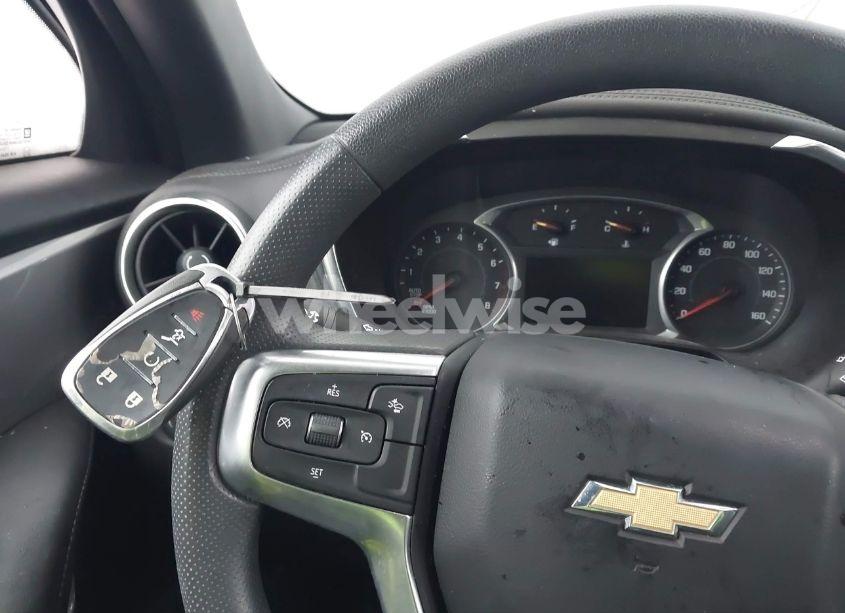 Photo 11 of 2022 Chevrolet Blazer FWD 2LT (VIN 3GNKBCR41NS132122)