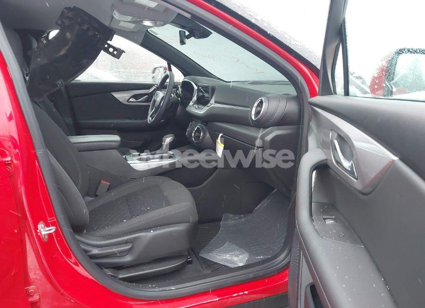 Photo 5 of 2022 Chevrolet Blazer FWD 2LT (VIN 3GNKBCR41NS132122)