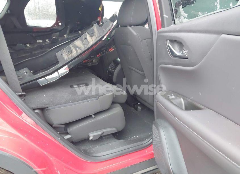 Photo 8 of 2022 Chevrolet Blazer FWD 2LT (VIN 3GNKBCR41NS132122)