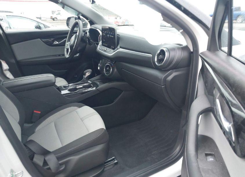 Photo 5 of 2023 Chevrolet Blazer FWD 2LT (VIN 3GNKBCR41PS198754)