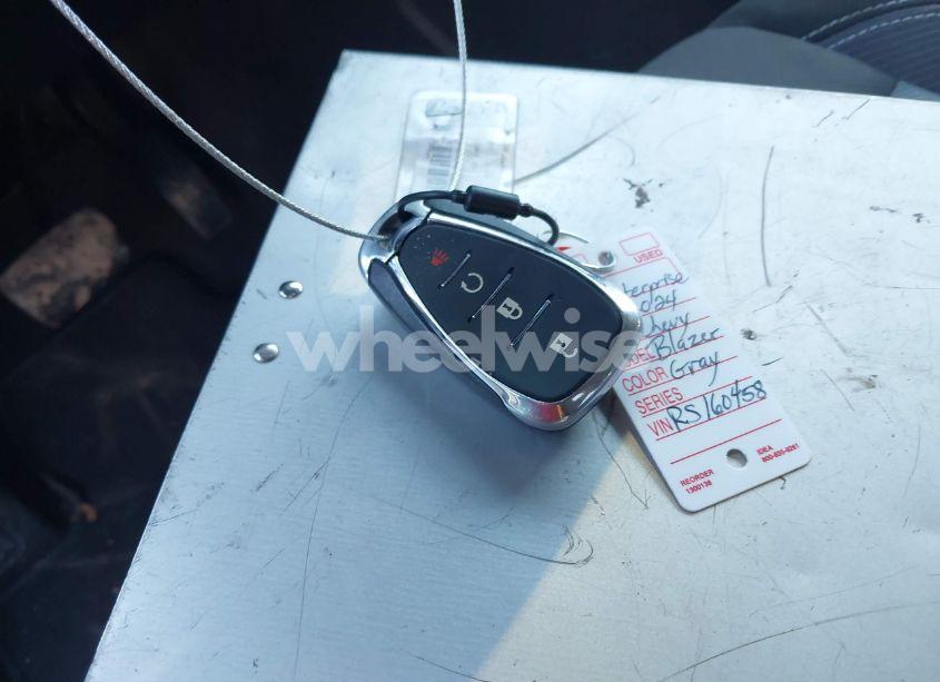 Photo 11 of 2024 Chevrolet Blazer FWD 2LT (VIN 3GNKBCR41RS160458)