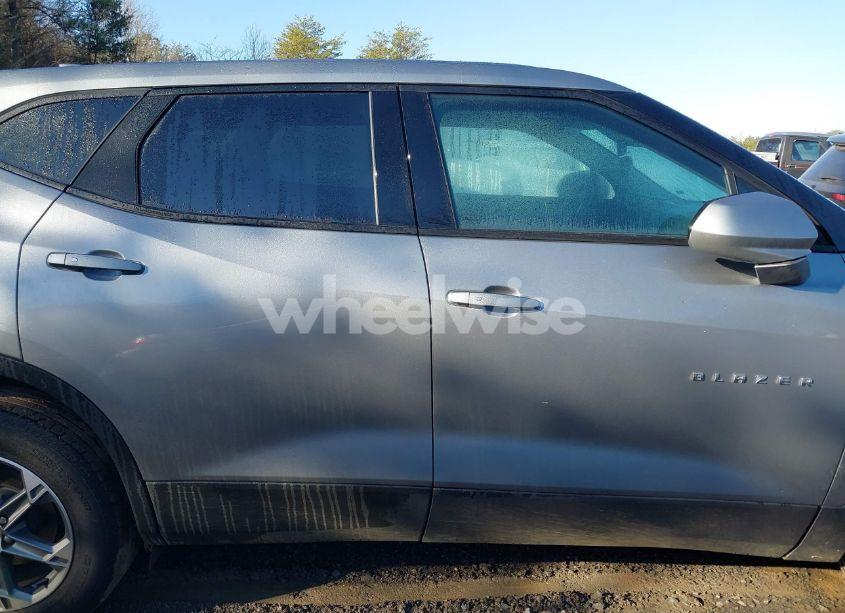 Photo 13 of 2024 Chevrolet Blazer FWD 2LT (VIN 3GNKBCR41RS160458)