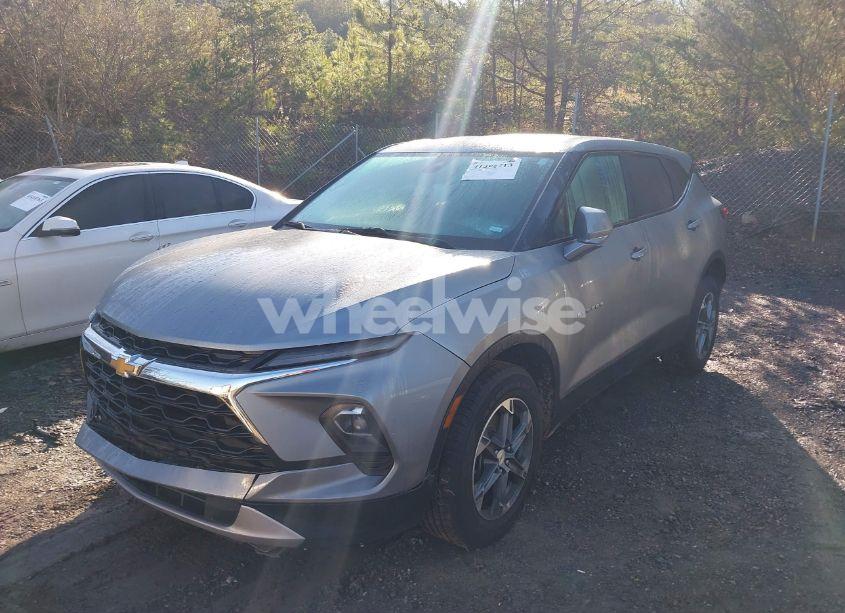 Photo 2 of 2024 Chevrolet Blazer FWD 2LT (VIN 3GNKBCR41RS160458)